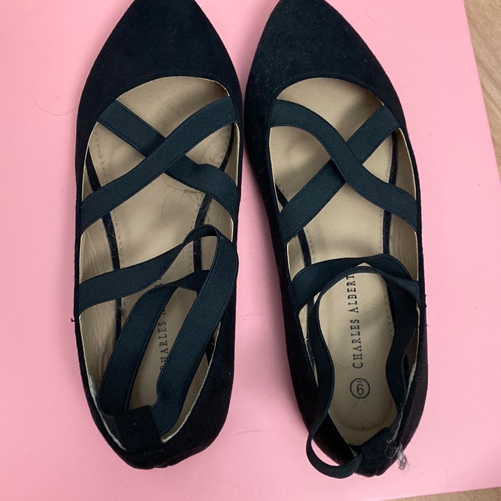 Dress shoes w wrap around ankle